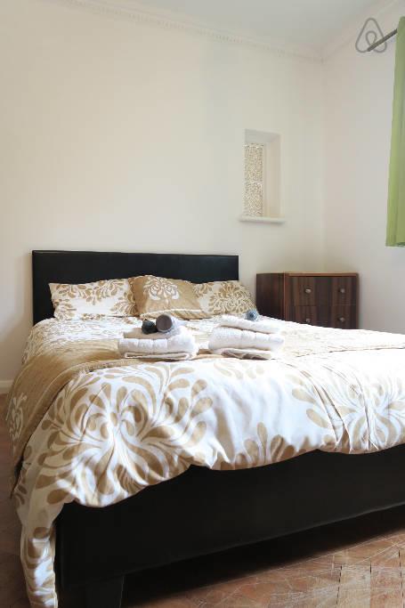 Oyo Guest House Ellipse Hotel 2*