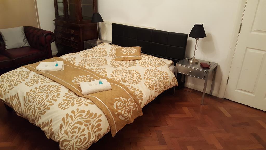 Oyo Guest House Ellipse Whetstone