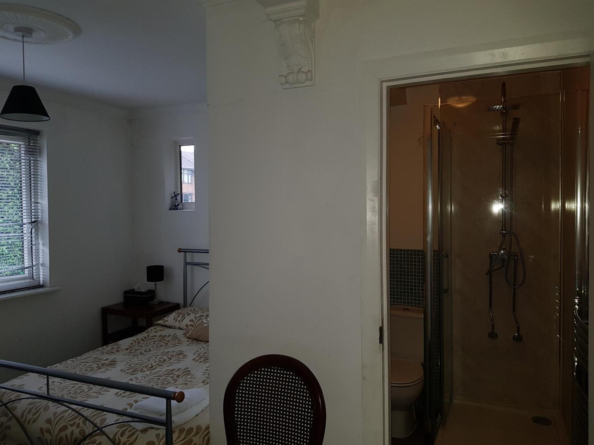 Hotel Oyo Guest House Ellipse 2*