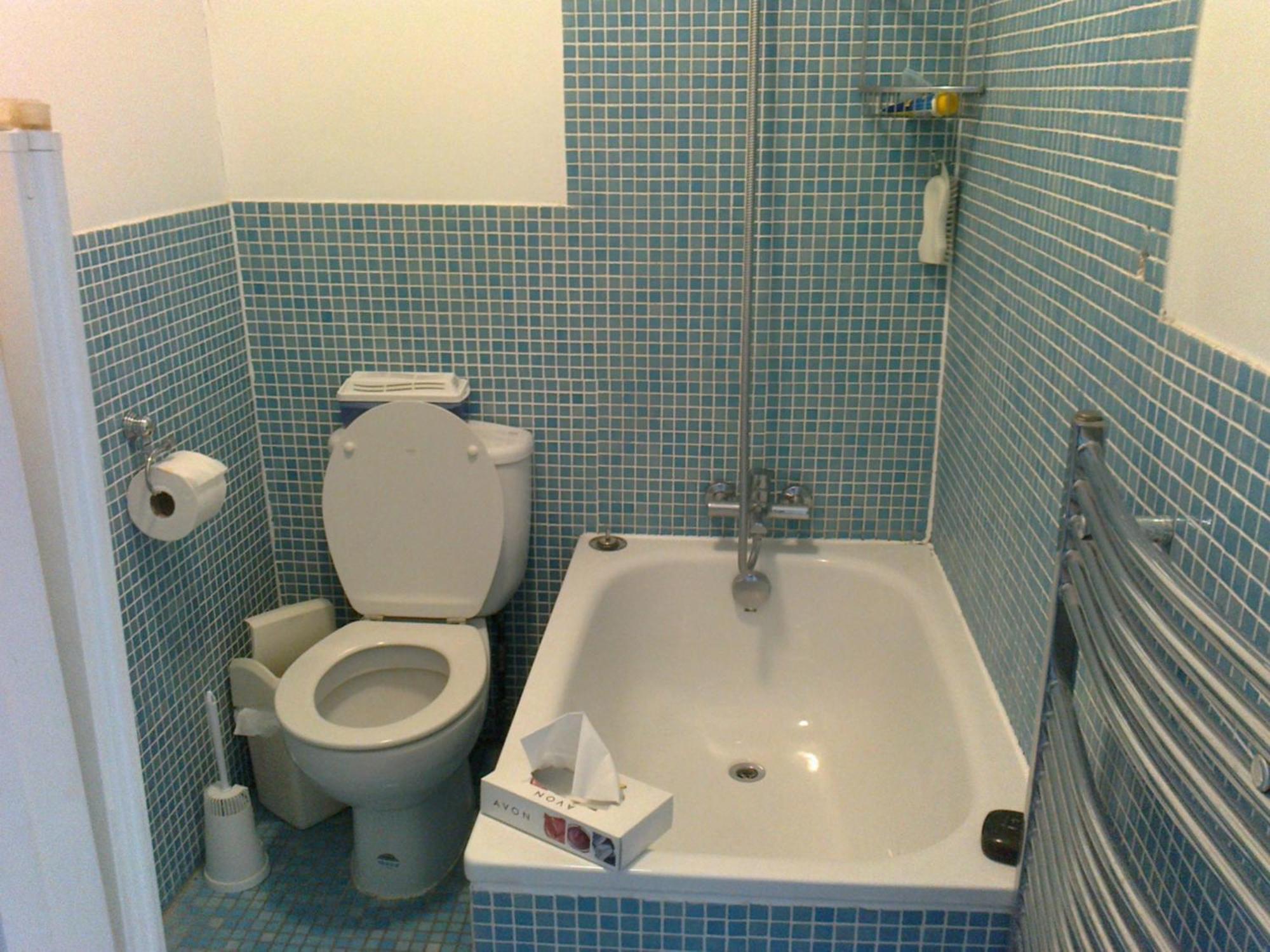 Oyo Guest House Ellipse 2*
