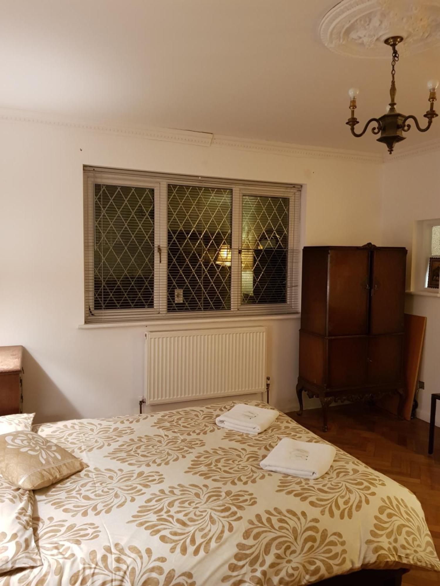 Oyo Guest House Ellipse Hotel