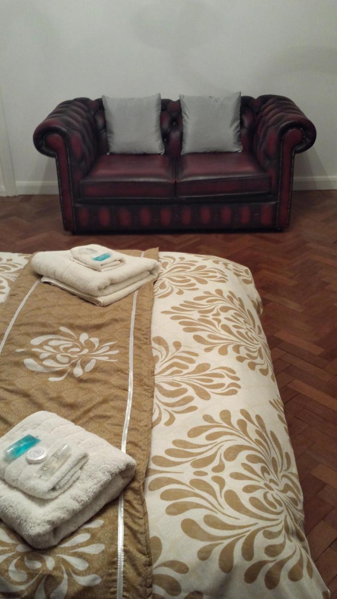 Hotel Oyo Guest House Ellipse